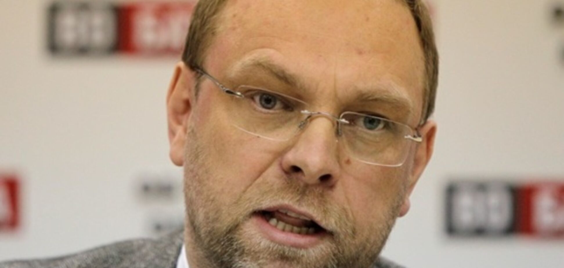 Суд не отдал дочь бютовцу Власенко