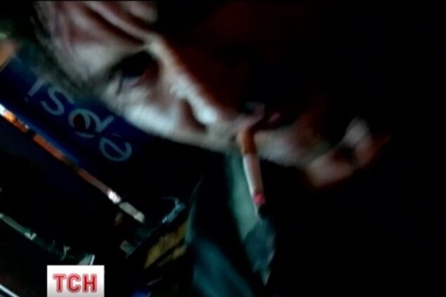 На Майдане избили прохожих за замечание