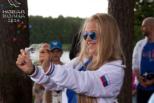 Скандалы 'Новой волны': Алена Мозговая встала на защиту Виктории Петрик