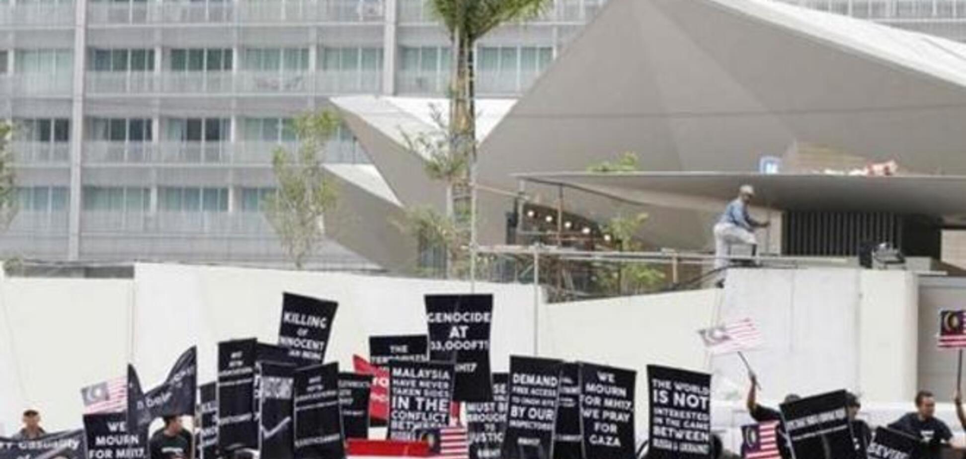 Малайзия будет охранять черные ящики с Boeing-777 до начала следствия