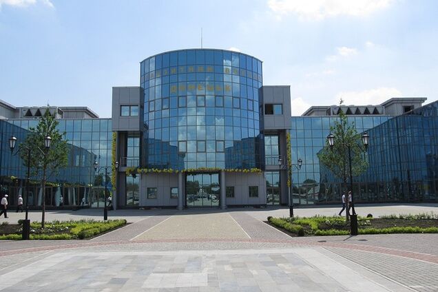 В Донецке, несмотря на перестрелки, возобновили движение транспорта к ж/д вокзалу