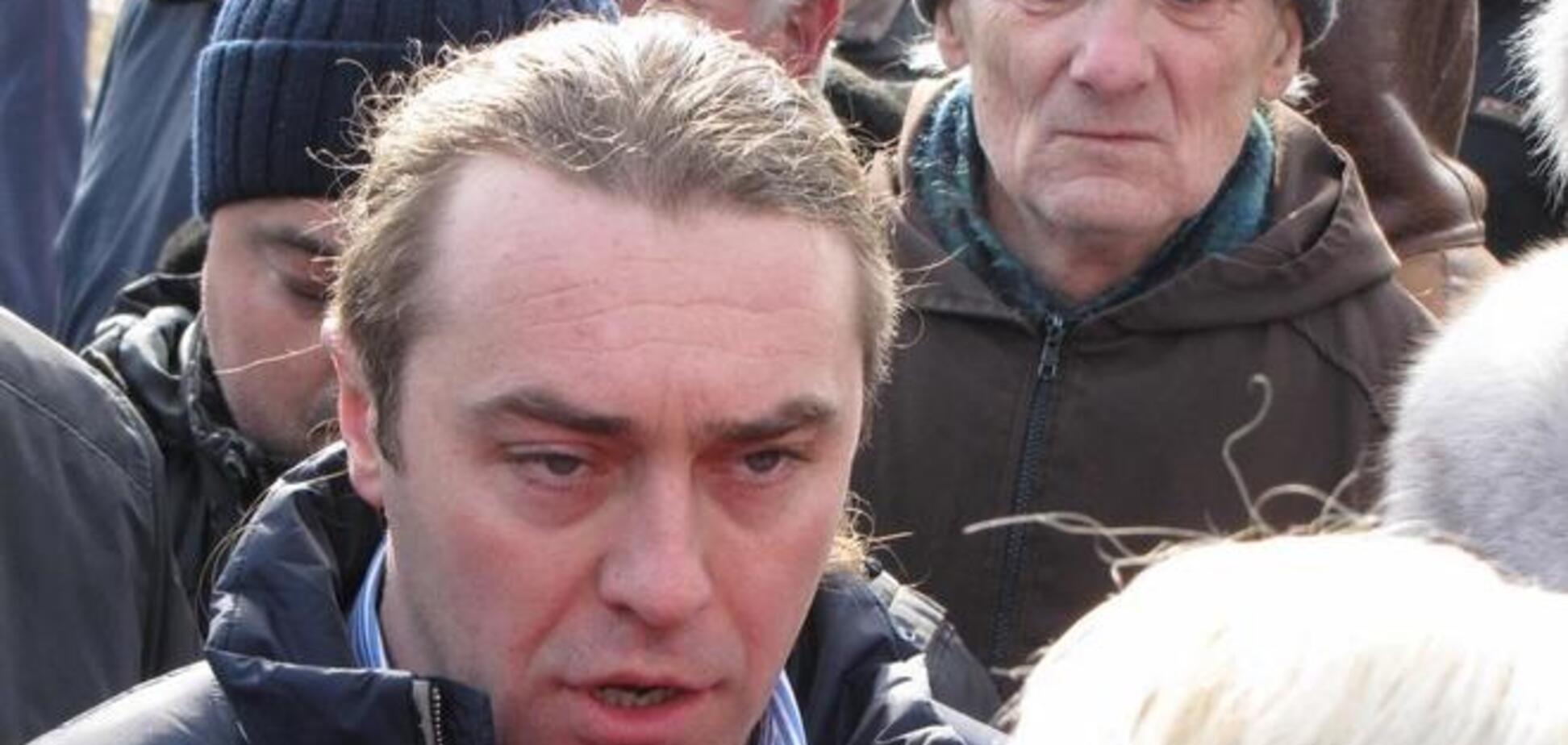 Свободовцы захватили два этажа киевской новостройки и заселили туда беженцев из Крыма