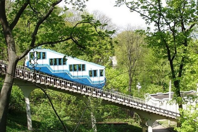 Киевский фуникулер закрыли на месяц