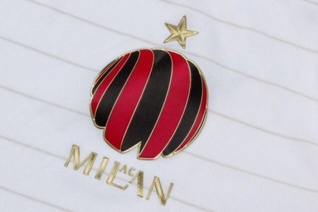 'Милан' сменил эмблему клуба