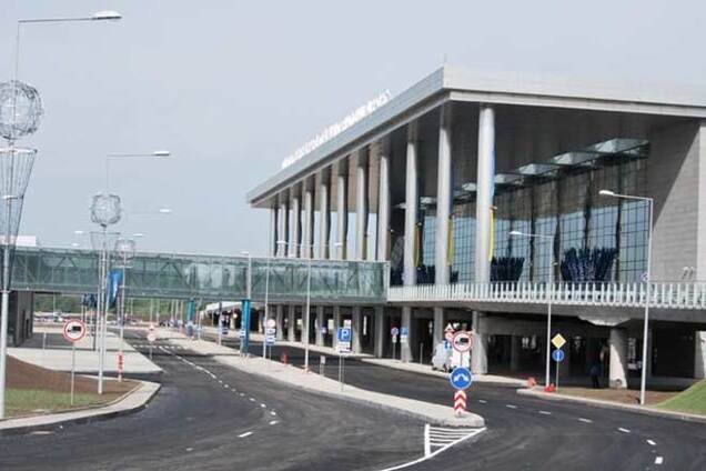 Украинская армия освободила донецкий аэропорт