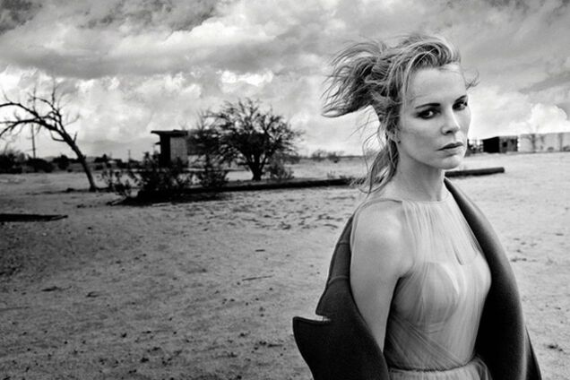 'Старушка' Ким Бейсингер в свежей фотосессии