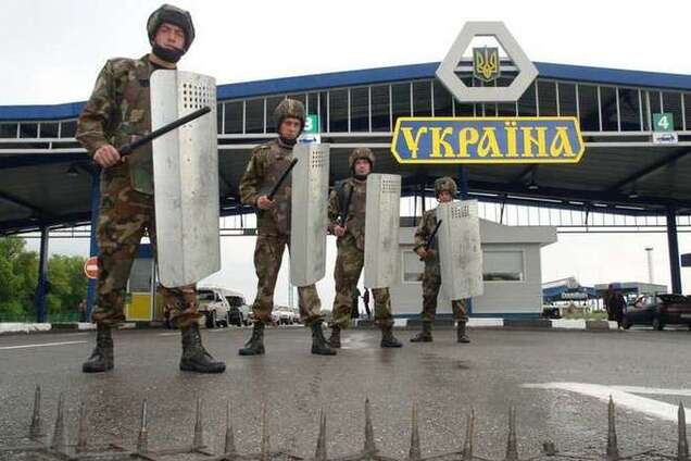 Украина начала укреплять границу в трех областях