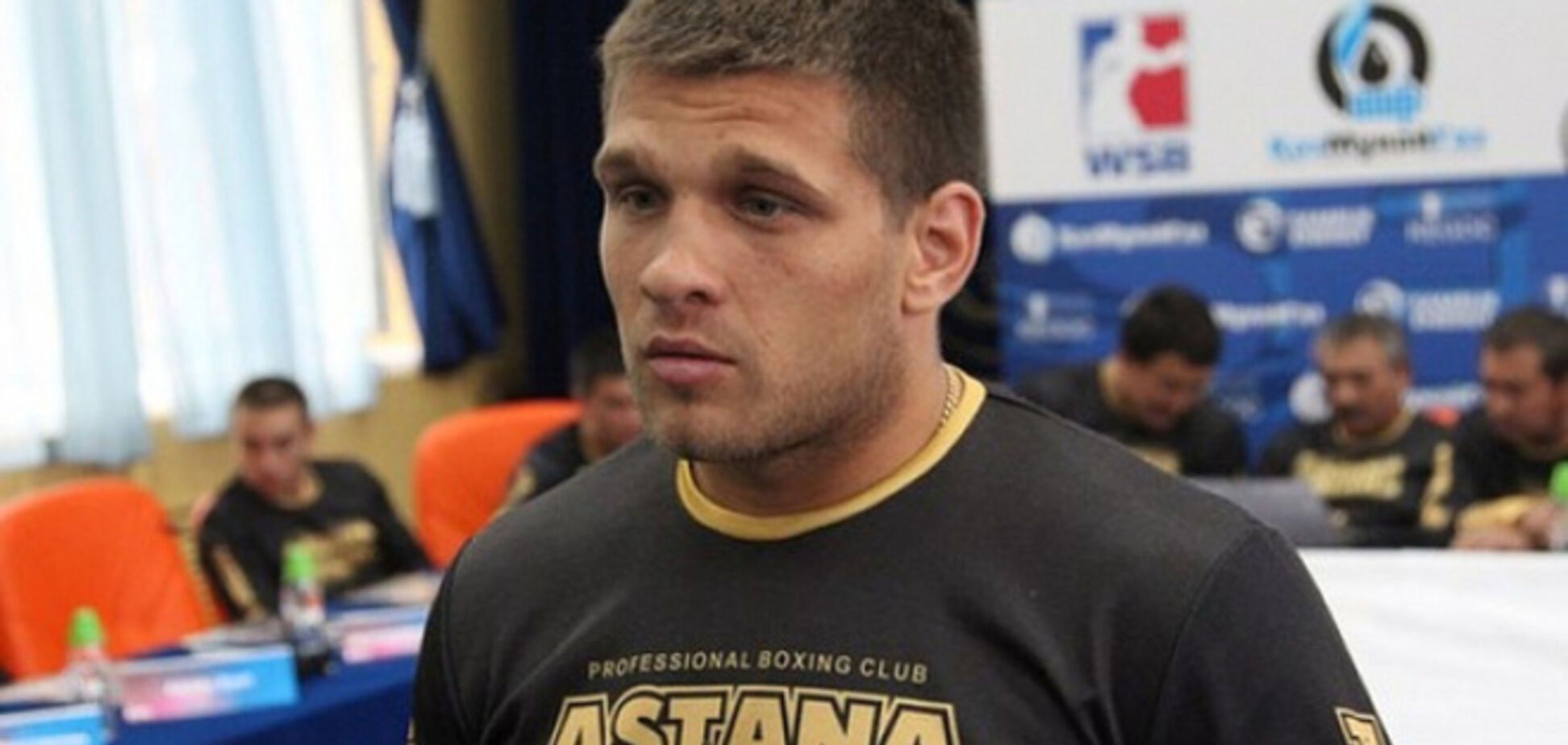 Украинец Деревянченко нокаутировал американца в дебютном бою на профи-ринге