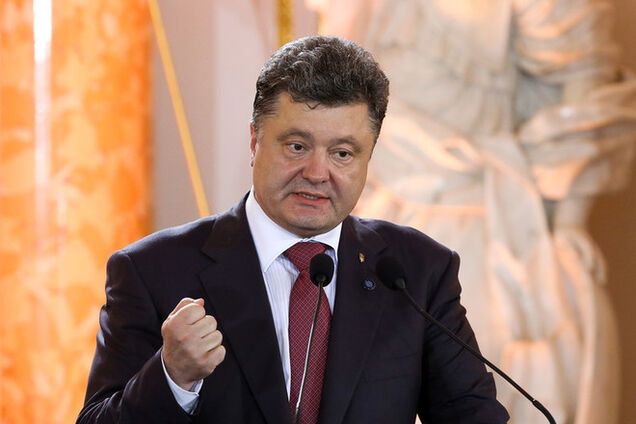 Порошенко похвалил вышедших из коалиции депутатов за безразличие к своим креслам