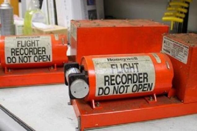 Эксперты получили первые данные 'черных ящиков' Boeing-777