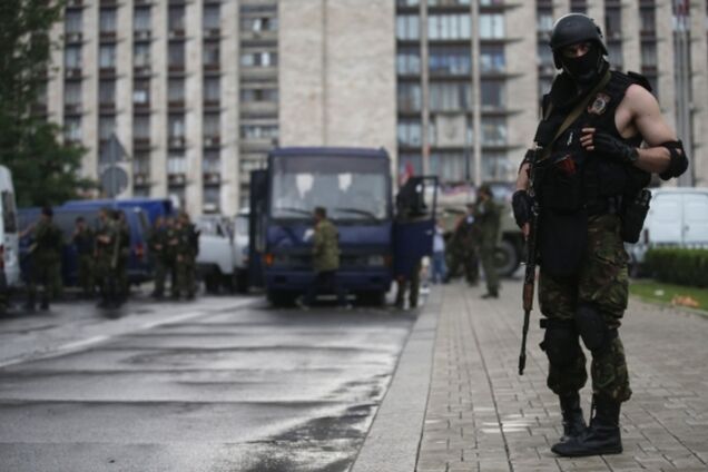 В Горловке террористы вооружили 150 заключенных