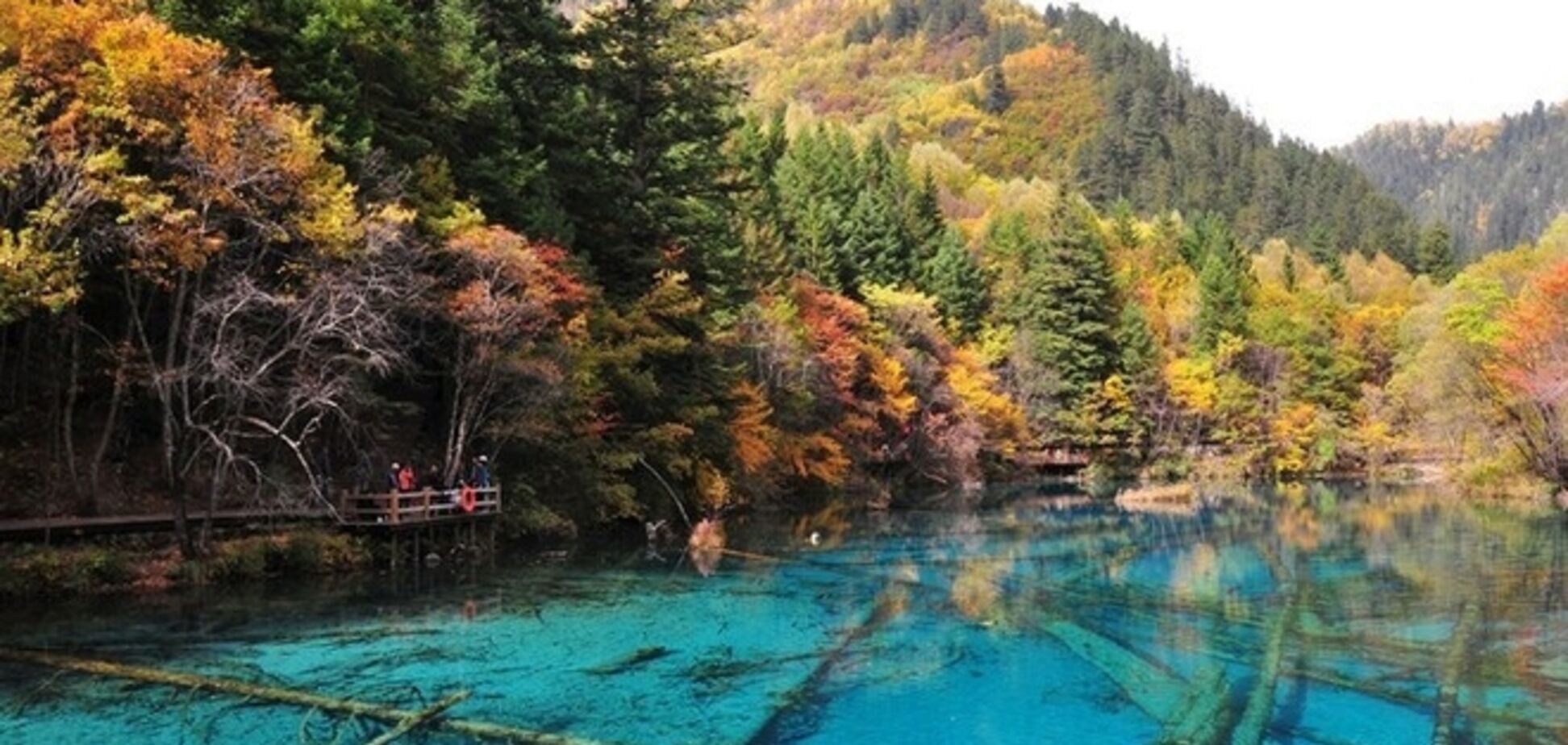 Озеро Пяти цветов – красота, которую редко встретишь