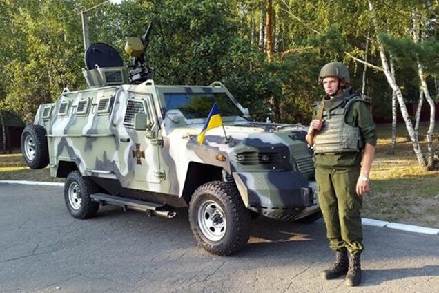 Нацгвардия получила на вооружение бронетраспортеры 'Кугуар'