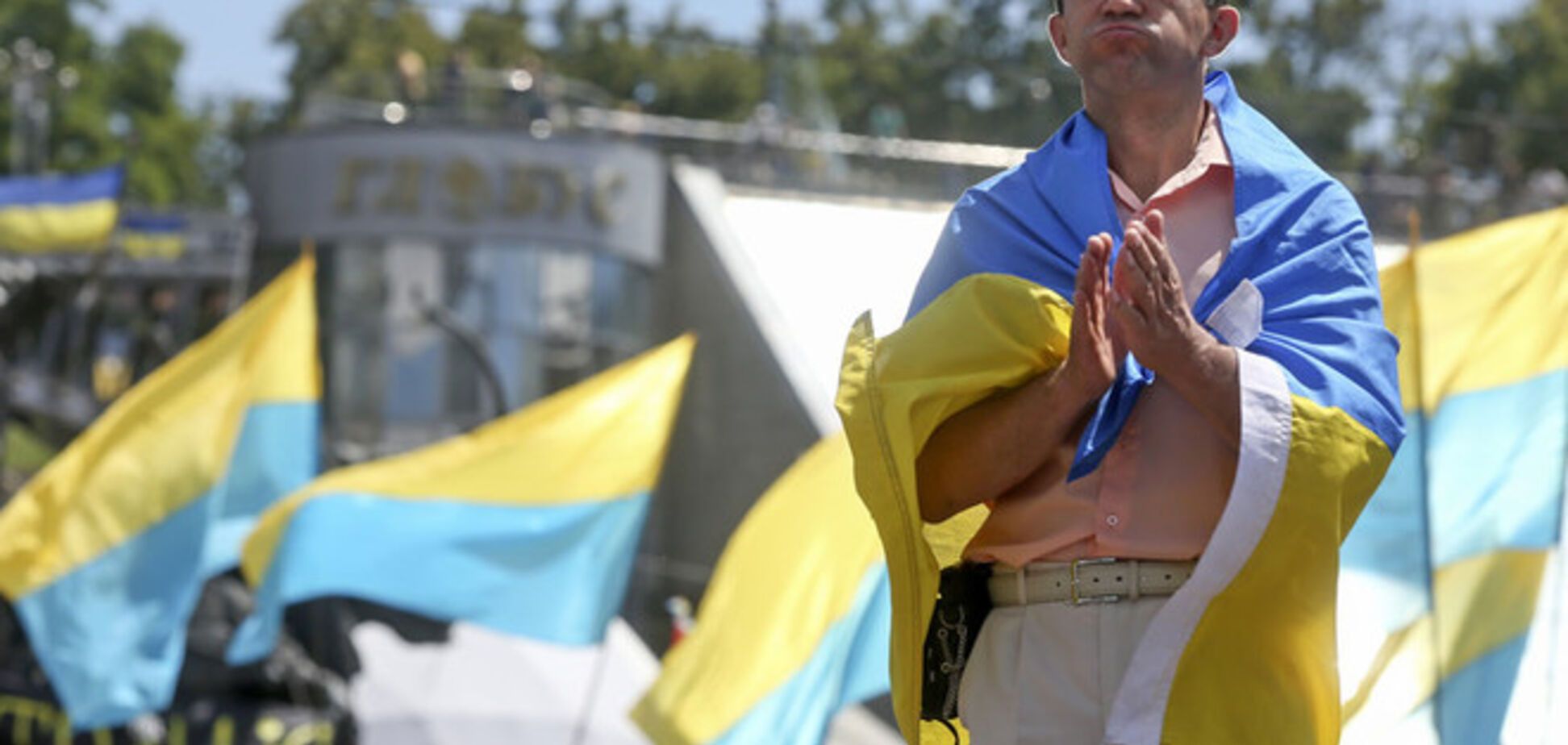 На віче на Майдані обговорять воєнний стан і керівництво АТО