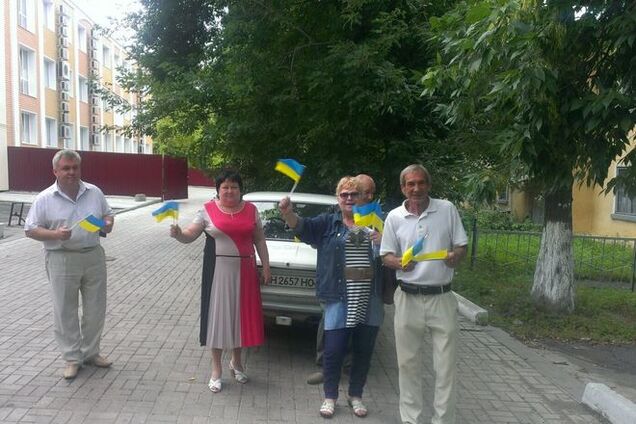 В освобожденных городах Донбасса начала налаживаться мирная жизнь