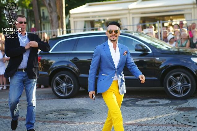 Парад украинских символов на 'Новой волне-2014'