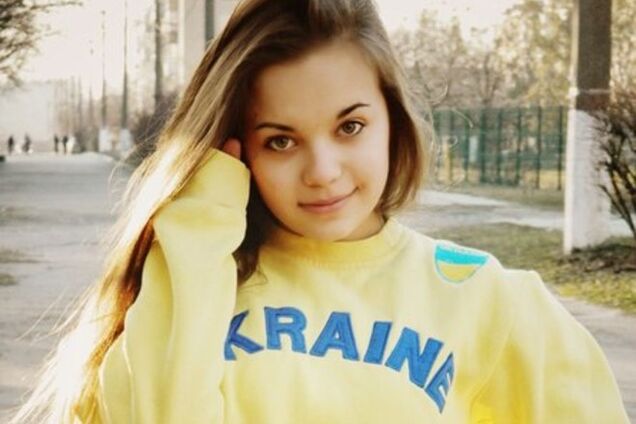 17-летняя украинская красавица написала проникновенный стих-обращение к россиянам