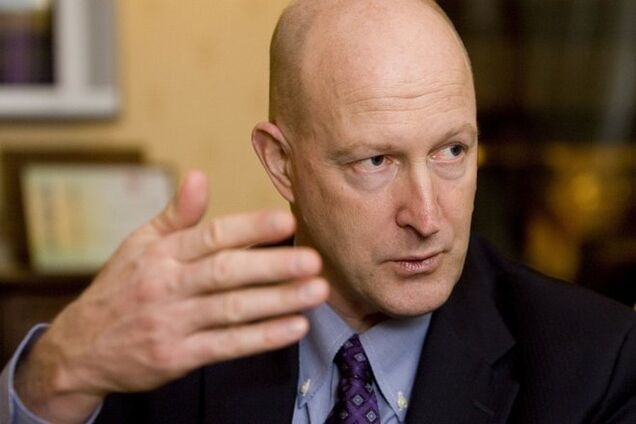 Бжезинский призвал США предоставить Украине военные гарантии