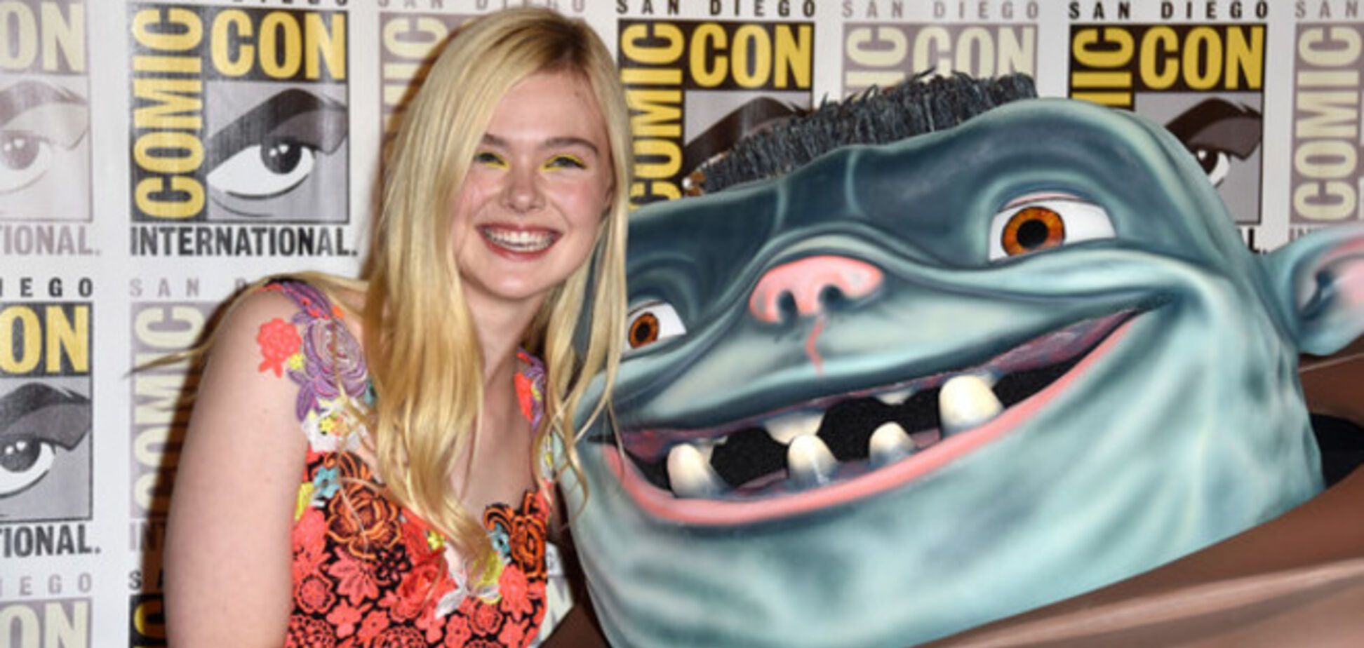 Желтый макияж Эль Фаннинг под стать монстрам