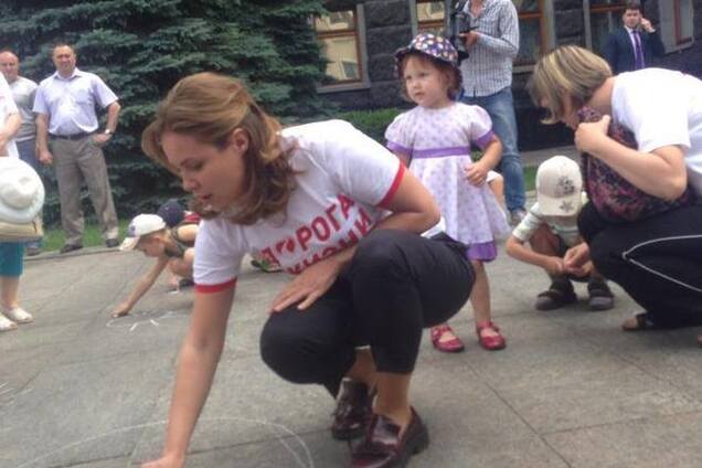 Королевская предложила Порошенко пошаговый план действий по переселенцам