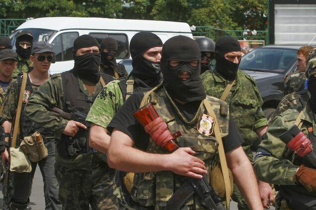 Терористи покинули будівлю УМВС в Донецьку