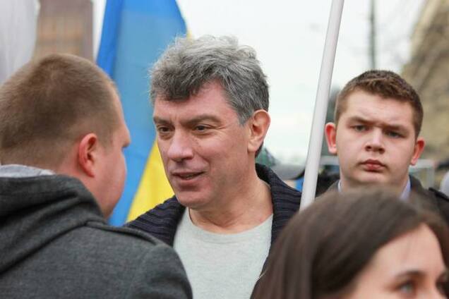 Немцов сравнил Путина с 'загнанной в угол крысой'