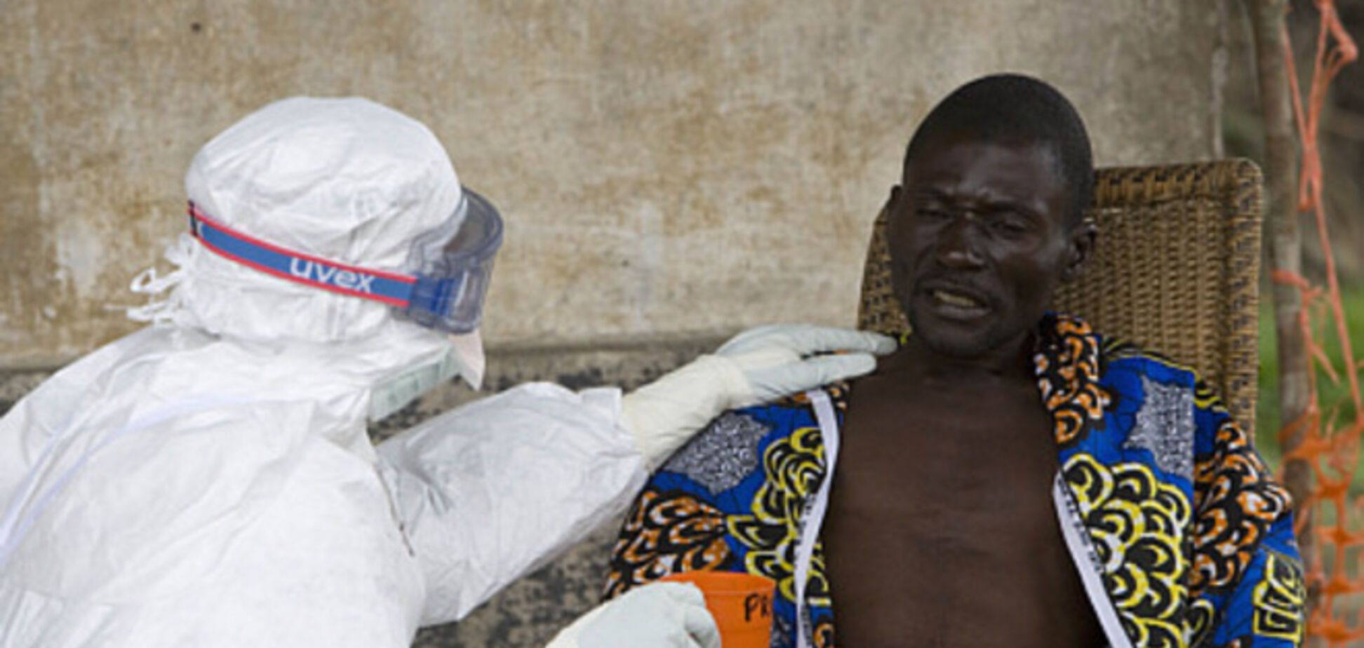 В Великобритании соберется экстренный совет в связи с лихорадкой Эбола
