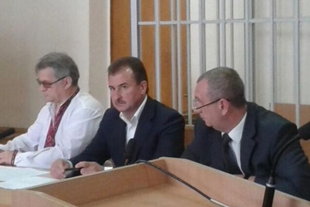 Адвокат пожаловался на затягивание дела Попова 