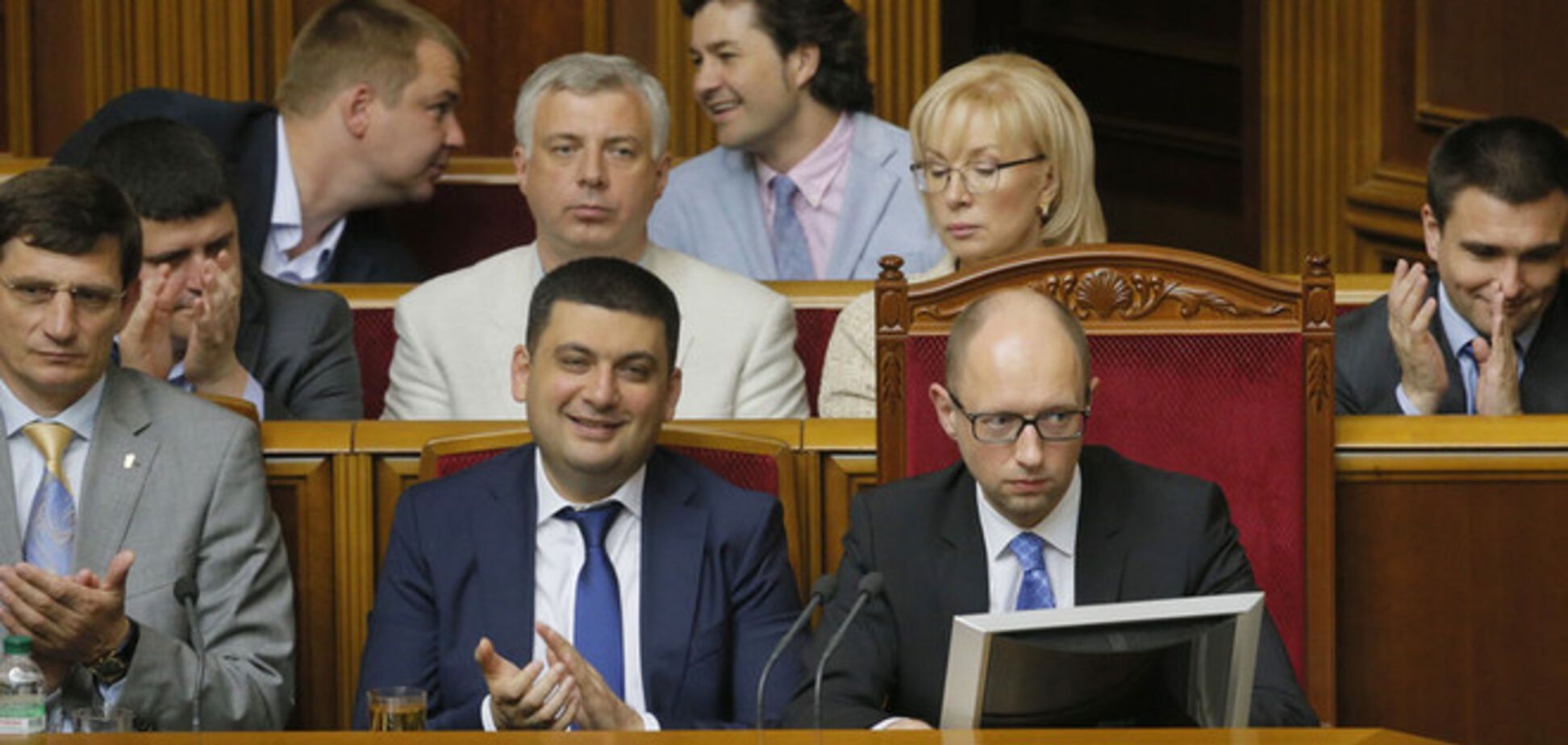 Верховна Рада не прийняла відставку Яценюка. Фоторепортаж