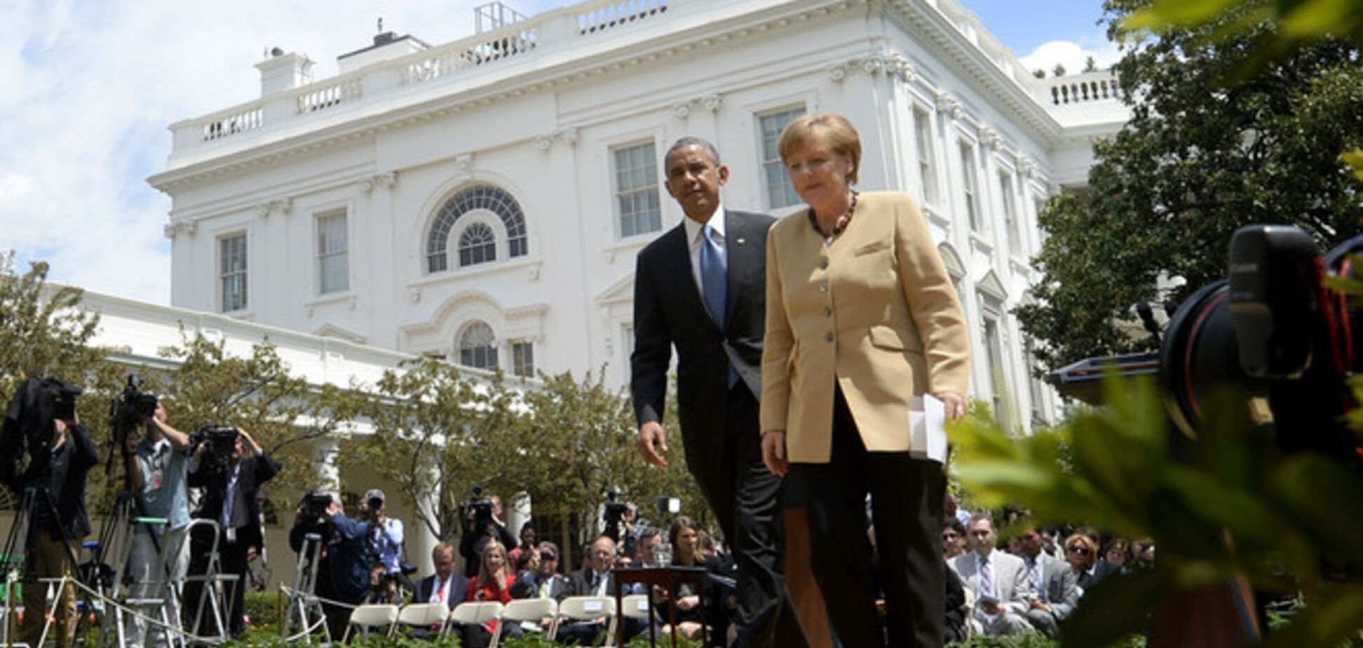 Меркель и Обама призвали Путина содействовать перемирию в Украине