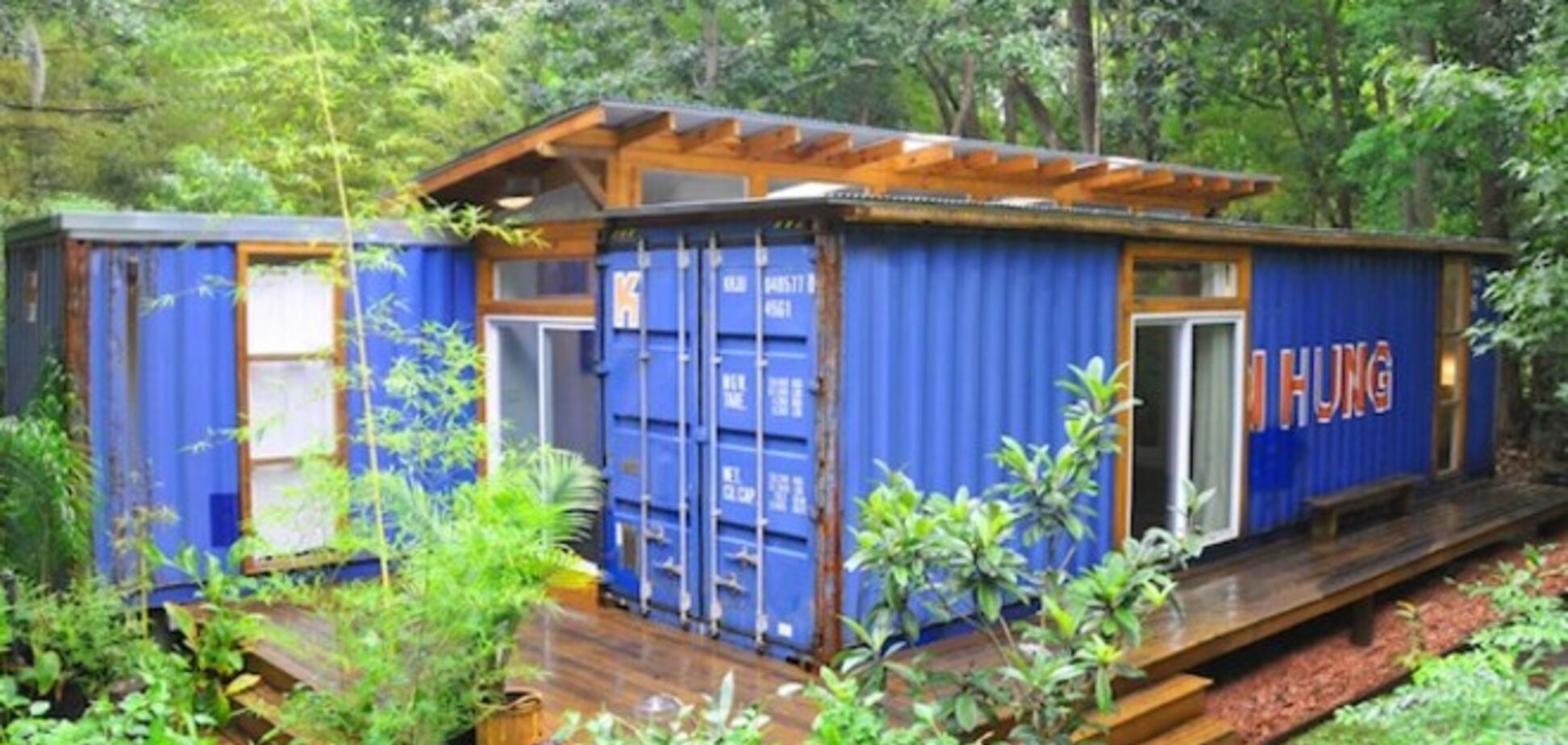 Красивые дома, построенные из грузовых контейнеров