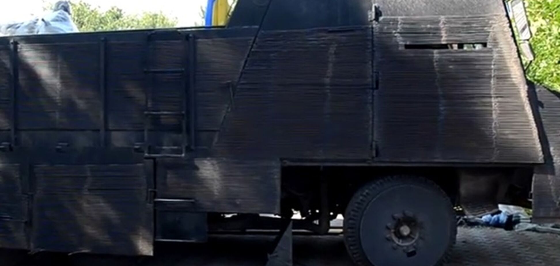 Батальон 'Азов' создал свою бронетехнику