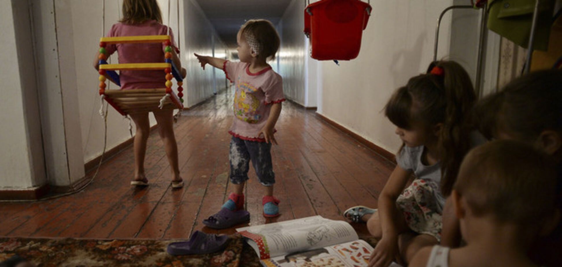 Для переселенцев из зоны АТО ввели 'горячий' номер