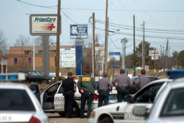 На фестивале в Хьюстоне открыли стрельбу по людям