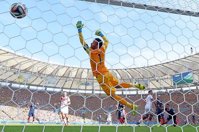 Перемирие по-бразильски. Самые яркие моменты четвертьфиналов ЧМ-2014