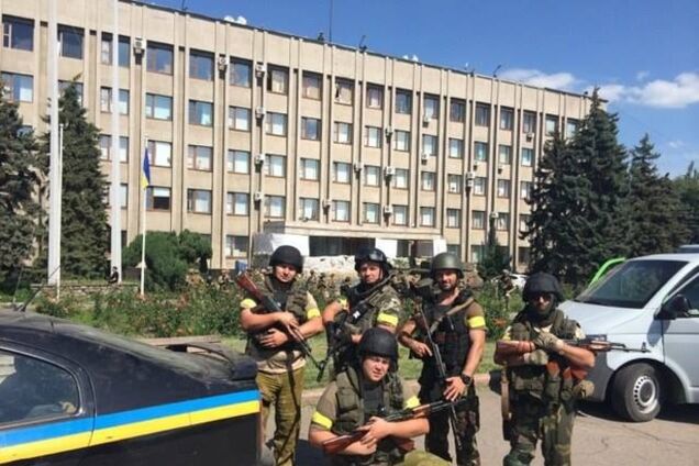 Украинские военные взяли под полный контроль Славянск и Краматорск