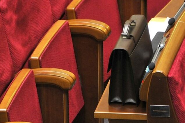 Синів Януковича і Пшонки можуть позбавити депутатських мандатів