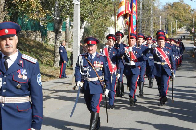 Россия 'запрягла' донских казаков для патрулирования границы с Украиной