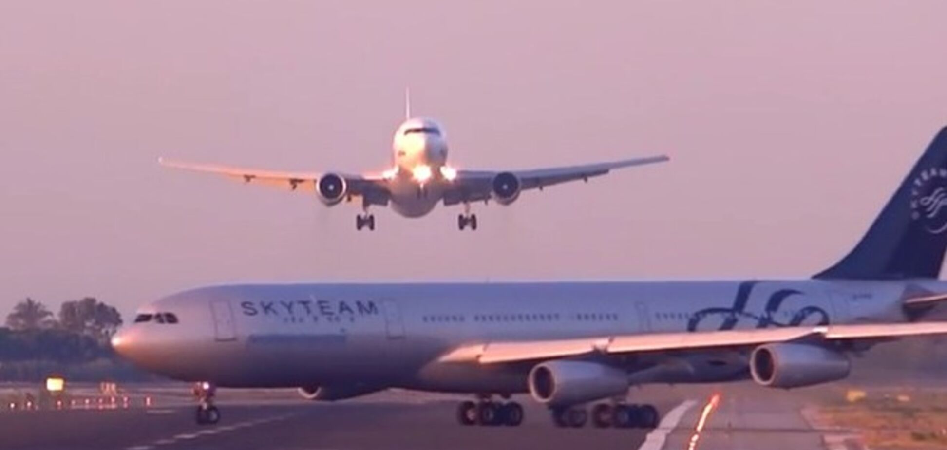 В аэропорту Барселоны самолет из РФ едва не столкнулся с аргентинским авиалайнером