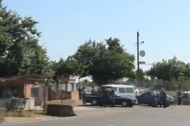 Неизвестные расстреляли блокпост под Одессой