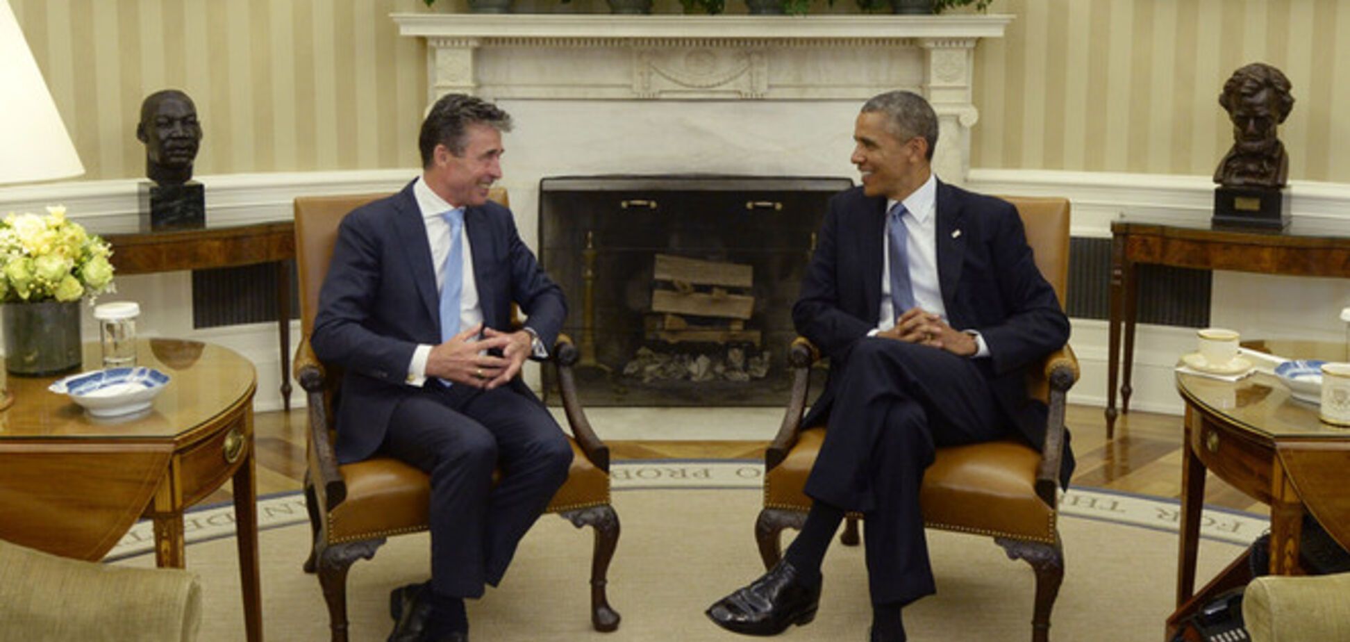 Обама и Расмуссен обсудили борьбу с российской агрессией