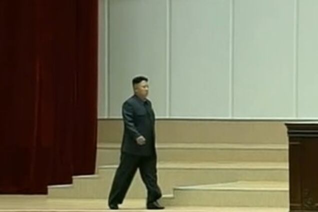 Недуг лидера КНДР Ким Чен Ына впервые показали по ТВ