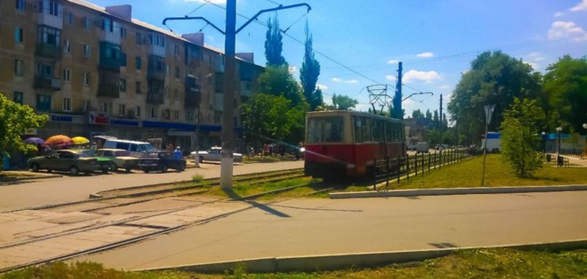 Під Донецьком обстріляли пасажирський автобус