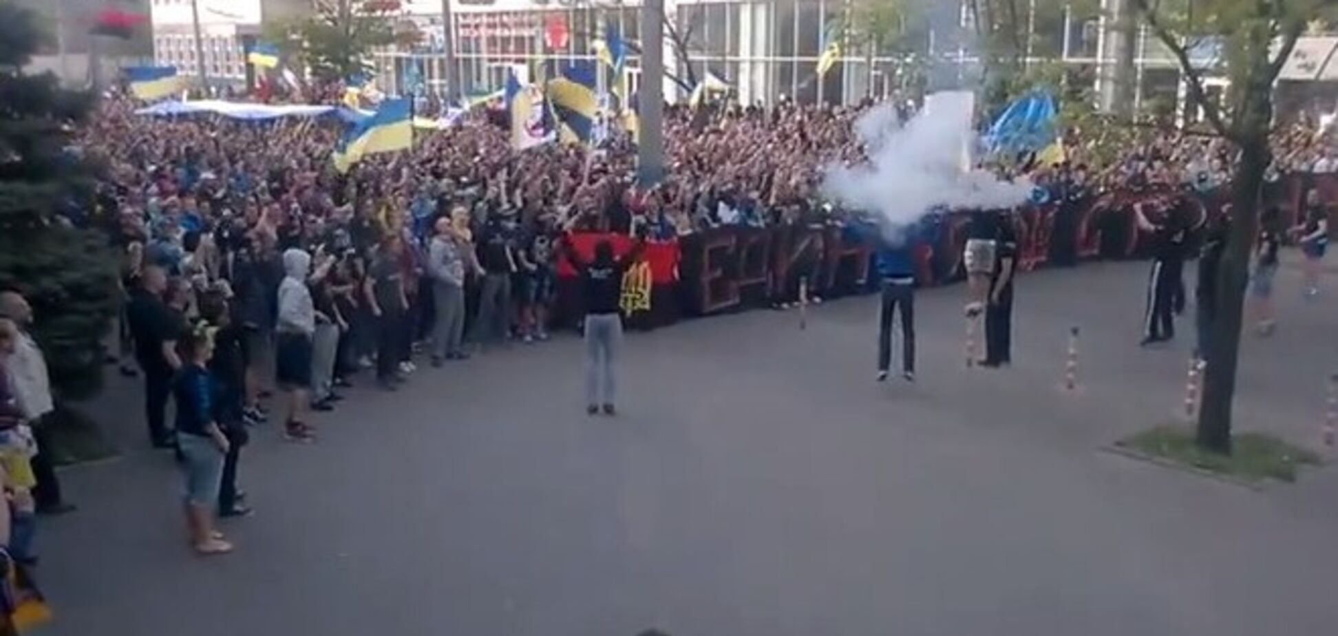 Харьковские ультрас усомнились в сексуальной ориентации руководства РФ