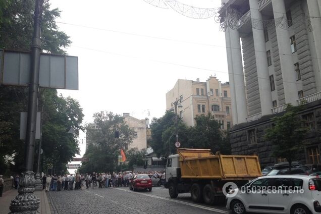 Несколько сотен чернобыльцев вышли на митинг под Кабмин