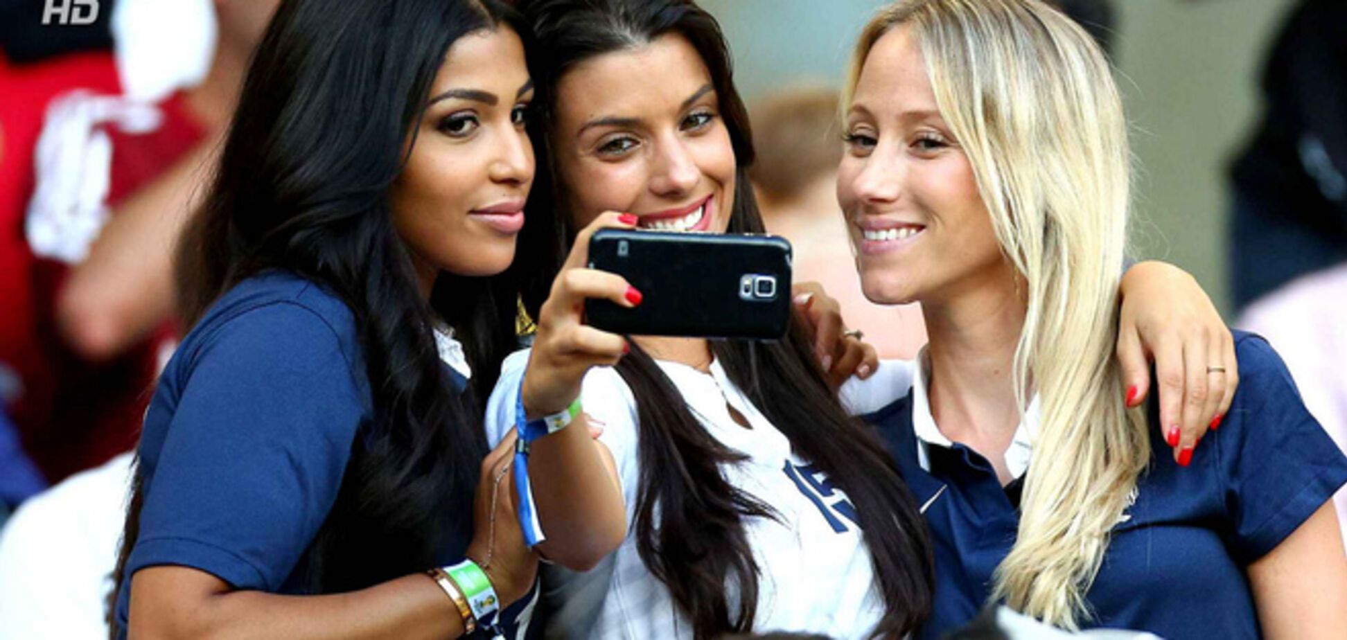 Возлюбленные футболистов на трибунах ЧМ-2014