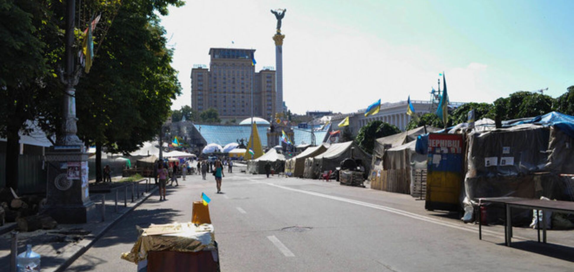 Майдановцы заблокировали работу 19 админобъектов в центре Киева