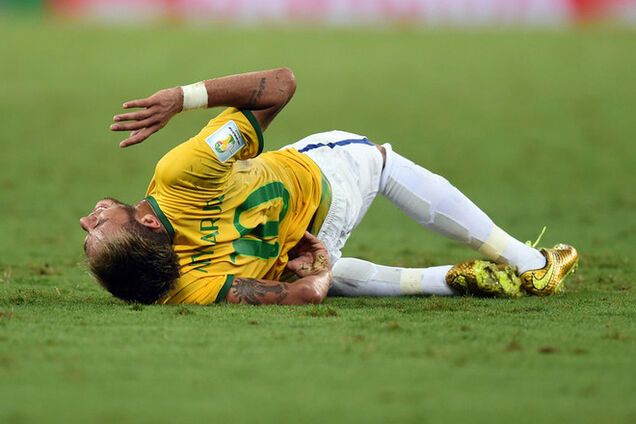 'Барселоне' будут платить за травму Неймара 14 тысяч евро в день