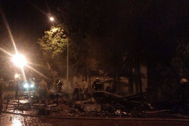 Милиция занялась расследованием пожара на Михайловской площади Киева