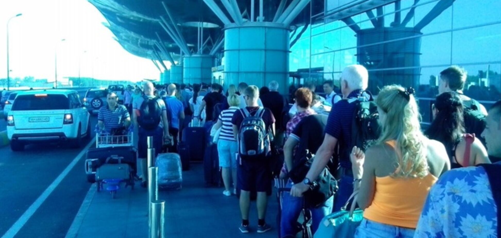 В аэропорту 'Борисполь' предупредили об очередях в пиковое время